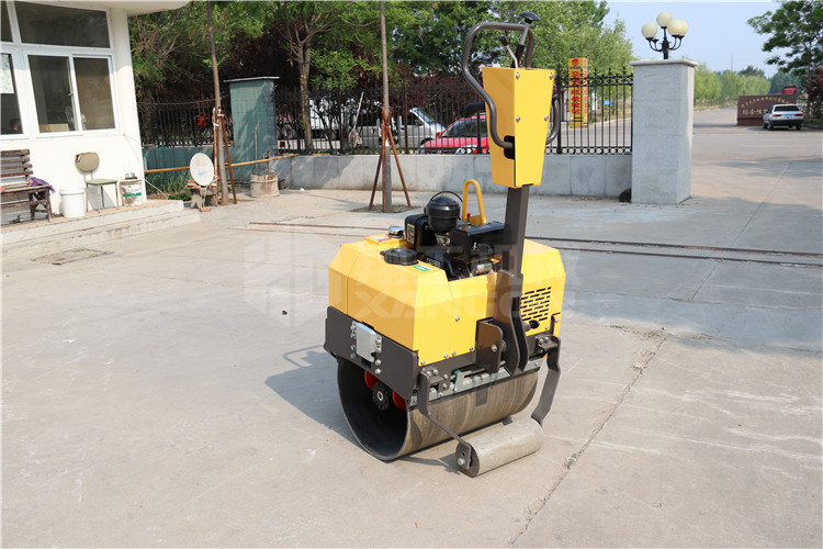 引起小型壓路機(jī)價格不穩(wěn)定的原因是什么原因呢？
